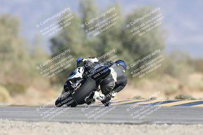 media/Oct-04-2025-CVMA (Sat) [[408bcdd6e4]]/Race 13-Amateur Supersport Open/